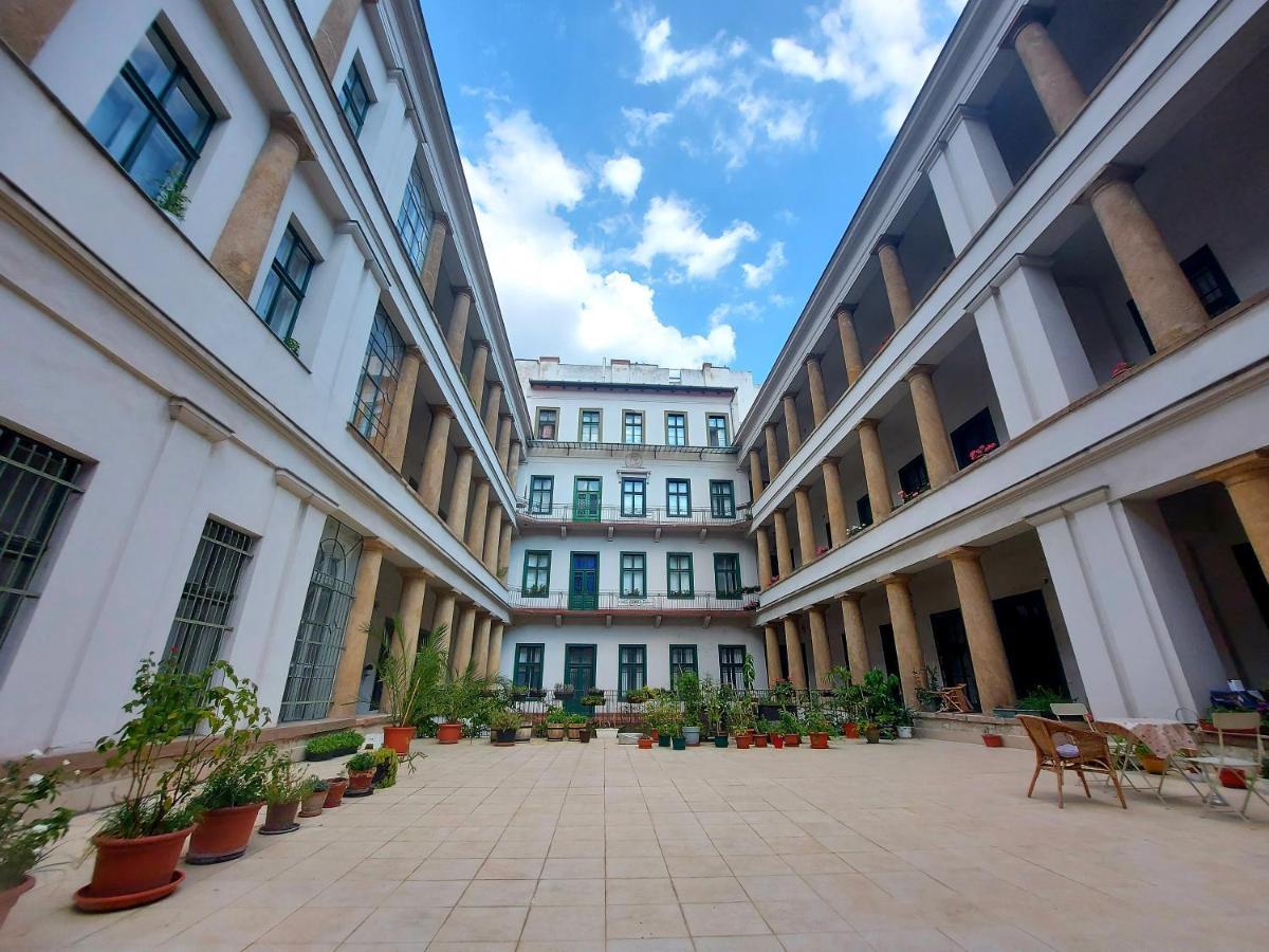 Home City Center Terrace Apartment Budapest Exterior photo